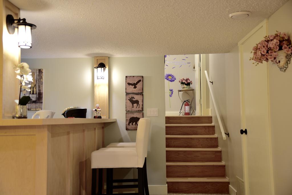 Calgary Cozy Home מראה חיצוני תמונה